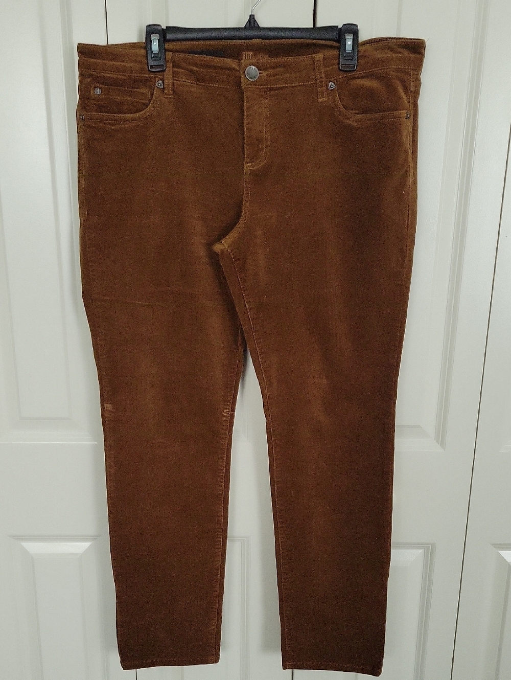 Kut from the Kloth Women's Skinny Corduroy Jeans in Brown
